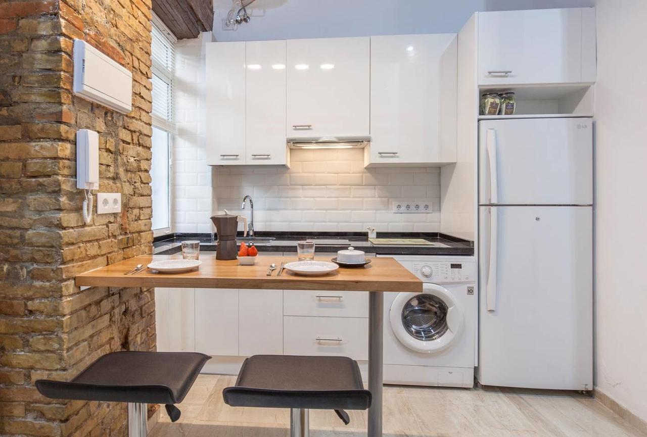 Nice Apartment In The Heart Of Севиля Екстериор снимка